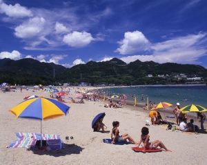 那智海水浴場（ブルービーチ那智）！駐車場と車でのアクセス方法は？